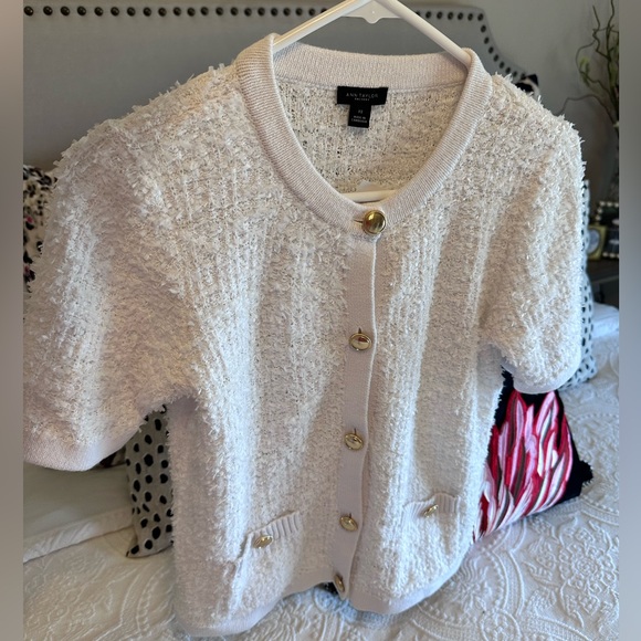 Ann Taylor Factory Sweaters - NWT Ann Taylor Factory White Knit Short Sleeve Cardigan Gold button Size XS